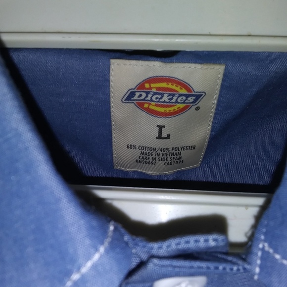 Men's work shirts sz LG. - Picture 3 of 6